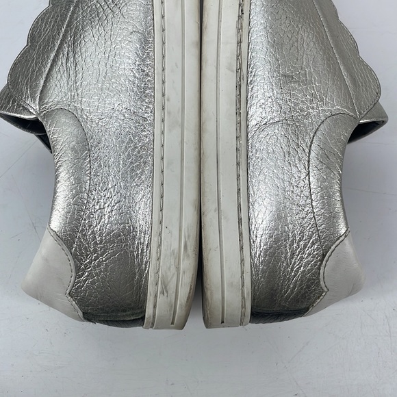 Fendi Silver Metallic Knit Logo
Sneakers Fendi EU sz 38 - Picture 14 of 16